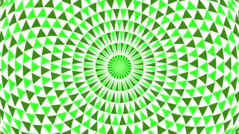 Kaleidoscope triangle pattern in motion Video stock 170669373