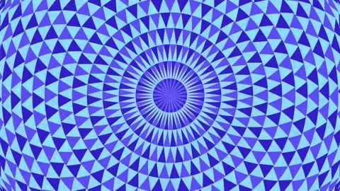 Kaleidoscope triangle pattern in motion Video stock 170670145