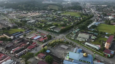 Kamunting Perak township facilities development urbanization traffic clouds Stock Footage 231534030