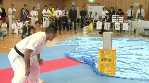 Karate concrete break Stock-Footage 32287525