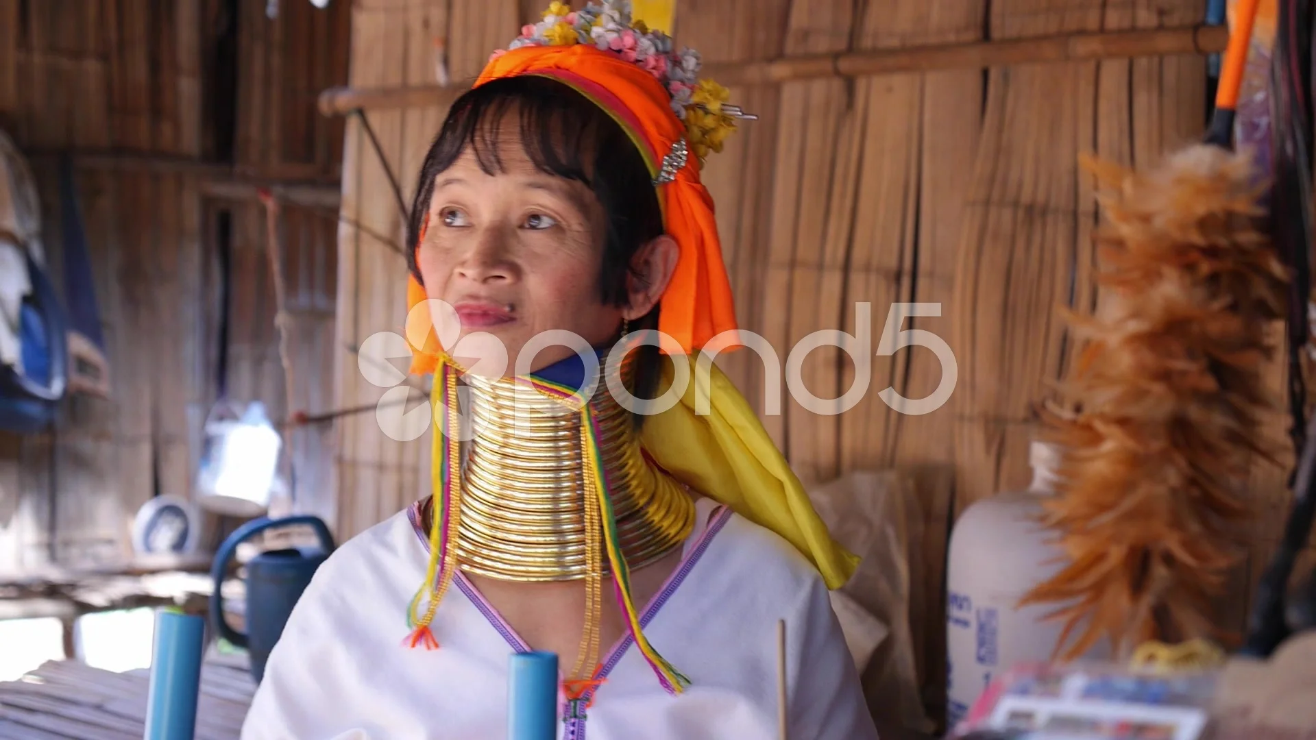 Neck Elongating Still Practiced Within This Indigenous Tribe - Medical Bag
