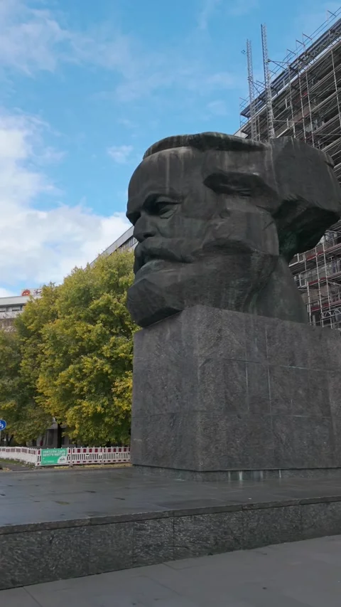 The Karl Marx head statue of Chemnitz, the European Capital of Culture 2025. Stock Footage 289730199