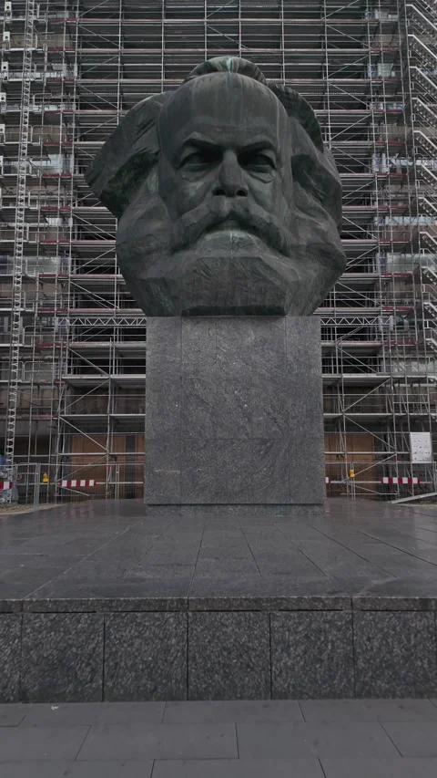 The Karl Marx head statue of Chemnitz, the European Capital of Culture 2025. Stock Footage 289730247