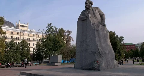 Karl Marx Monument Vidéo 98249165