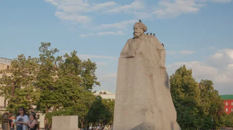 Karl Marx Monument hyperlapse 库存影片 25590256
