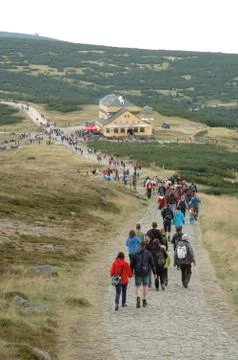 KARPACZ, POLAND - AUGUST 15: Unidentified people in crowd on trail in Karkono Stock Photos
