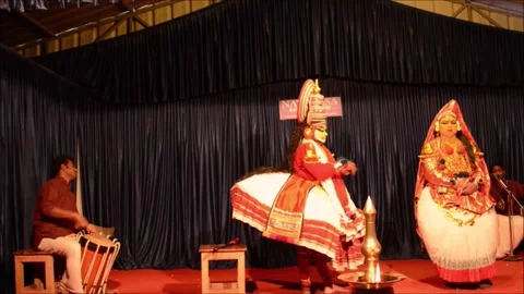 KATHAKALI  DANCE PERFORMANCE Vidéo 297692389