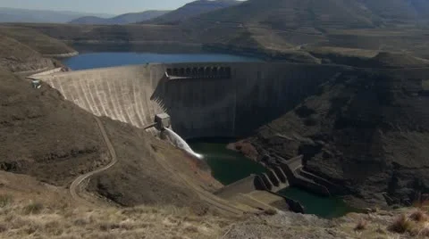 The Katse Dam . Video stock 12391902