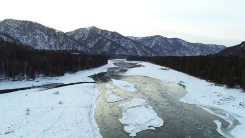 Katun river, january. 動画素材 168215045