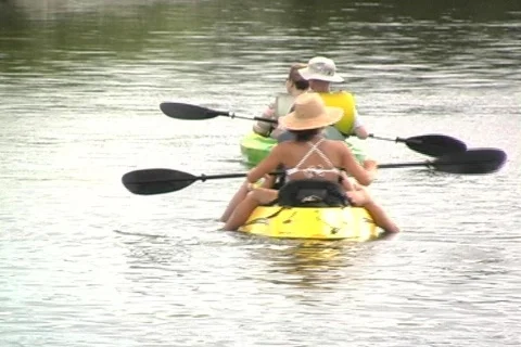 Kayak 2 Vídeo Stock 158476