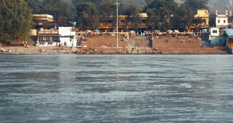Kayak Passing Ganges Video stock 89158534
