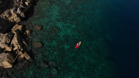 Kayaker in Raja Ampat Video stock 121738489