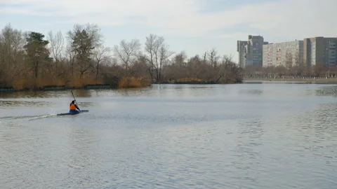 Kayaking activity at the lake. Training before the competition. 스톡 동영상 88347276