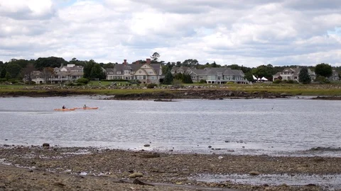 Kayaking down river along coastal shorline Stock-Footage 116789825
