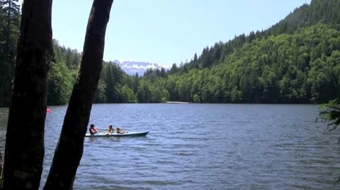 Kayaking on a lake Video stock 8743277