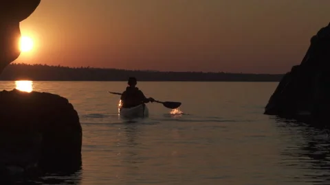 Kayaking into the sunset Video stock 144787247
