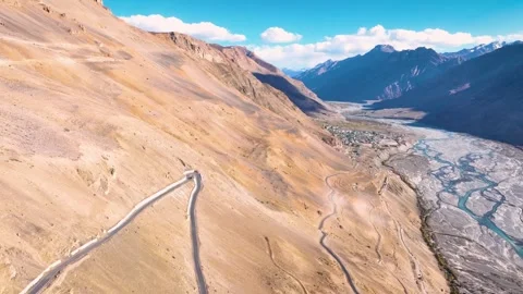 Kaza valley pullback Video stock 333057965