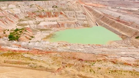 Kaznejov kaoline quarry. Vídeos de archivo 76799152