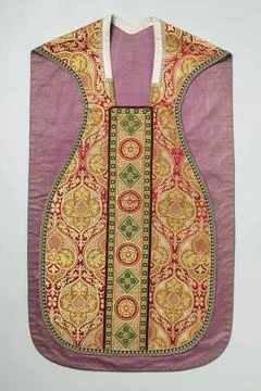 Kazuifel from silk with a pattern of four passes within oval fields. On th... 写真素材
