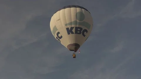 Kbc balloon taking off Vídeo Stock 53500562