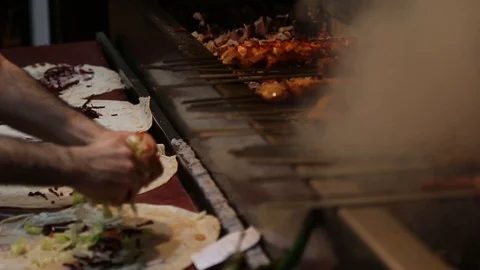 Kebap Video stock 99560732