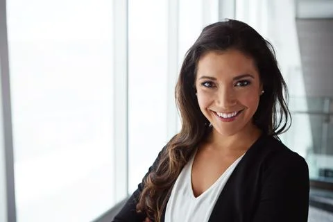 Keeping it classy, even when I travel. Portrait of a smiling businesswoman Foto stock
