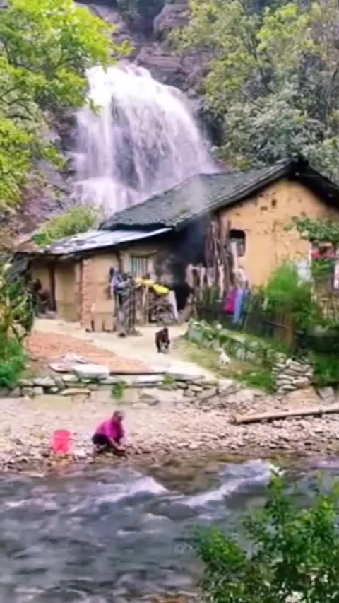 Keindahan air terjun Stock Footage 198328675