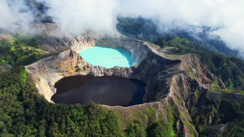 Kelimutu volcano lakes 库存影片 311718717