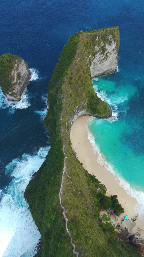 Kelingking beach T-Rex cliff aerial drone view, Nusa Penida, Bali, Indonesia Stock Footage 343957504