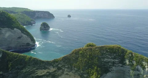 Kelingking or t-rex, one of the most famous beache on the island Stock Footage 125740540