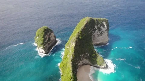 Kelinking Nusa Penida Drone HD 10 Stock-Footage 212417451