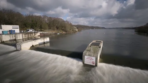 Kemnader Stausee Schleuse Stock Footage 128946329