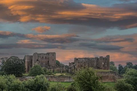 Kenilworth Castle  with  dramatic  sky  back ground Stock Photos