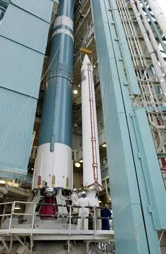 KENNEDY SPACE CENTER, FLA. - On the launch tower on NASA s Space Launch Co... Stock Photos