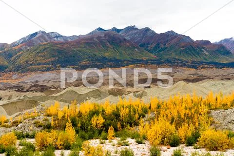 Kennicott Sediment Glacier Wrangell St Elias Mountains Autumn Color Stock Photos