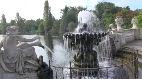 Kensington Gdns Stock Footage 42731325