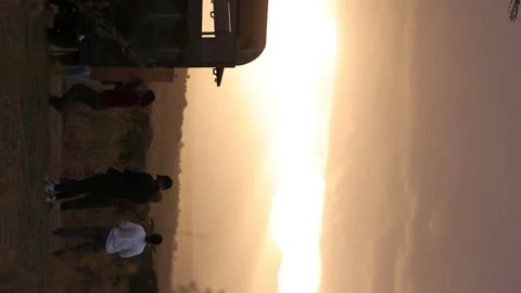 Kenyan Sunset with People Vídeos de archivo 234679136