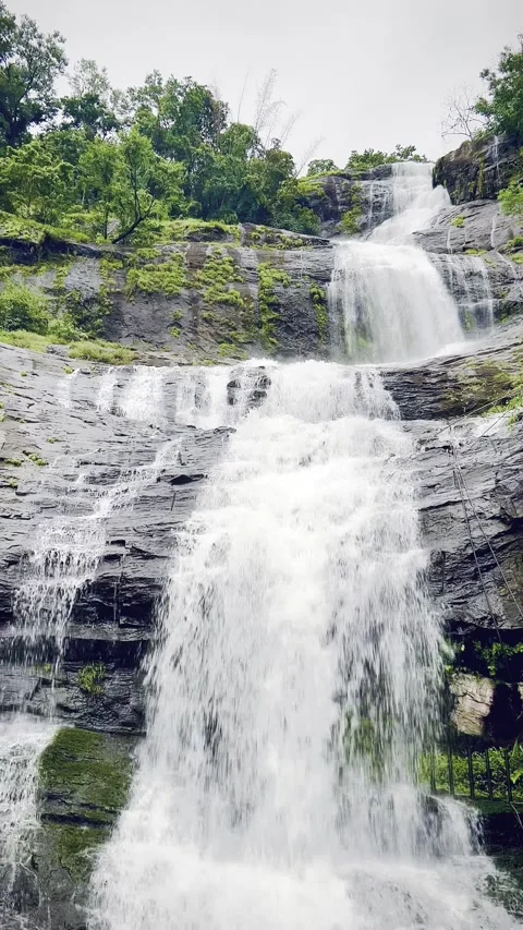 Kerala waterfall 스톡 동영상 284200822