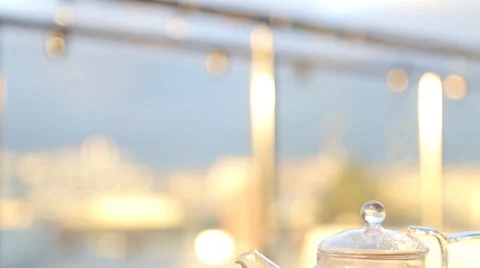 Kettle with sea-buckthorn tea on the table 库存影片 67511443