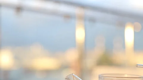 Kettle with tea on the table in a cafe 库存影片 67511612