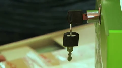 Key in the keyhole Stock Footage 8853037