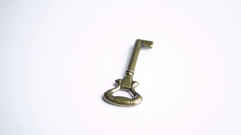 Key turning on Video stock 81801695