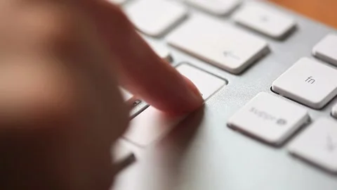 Keyboard Video stock 263128432