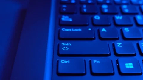 Keyboard move to the left 스톡 동영상 111372531