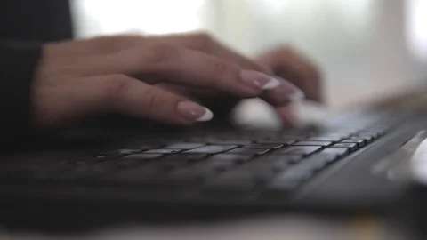 Keyboard typing 動画素材 106465757