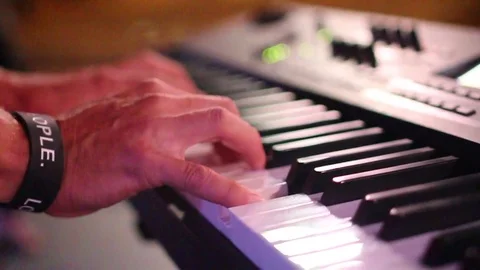 Keys 5 库存影片 76505256