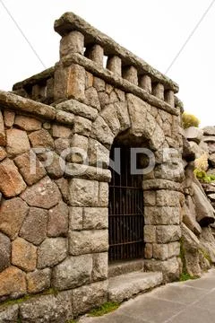 Keystone Arch Portal Stock Photos