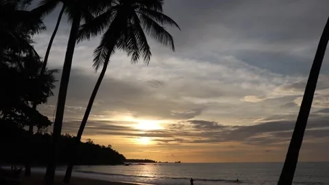 Khao Lak beach sunset timelapse Vídeos de archivo 307928936