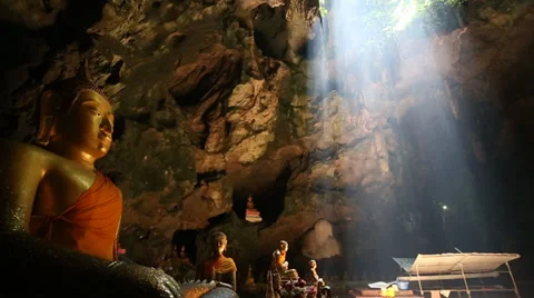 Khao Luang cave temple in cave Stock Footage 29639293