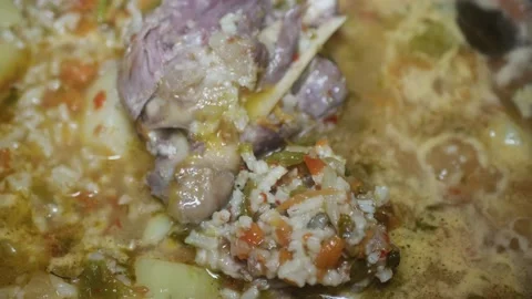 Kharcho warming soup with lamb meat with bone, close-up Vídeos de archivo 226099168